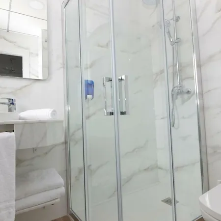 Castillo ベニドルム